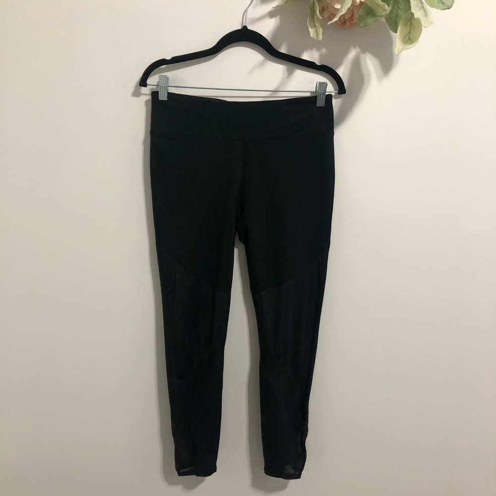 Black Fabletics mesh panel leggings - Picture 8 of 9